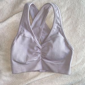 Lilac amplify sports bra